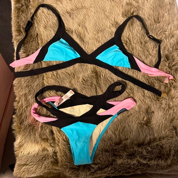 AP bikini set - Picture 3 of 8